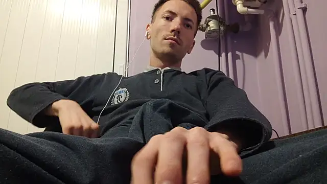 Snapshot of _Hocthus_ chatting on January 9, 6:15 pm Hocthus online show from January 9, 6:15 pm