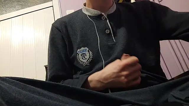 Snapshot of _Hocthus_ chatting on January 9, 9:16 pm Hocthus online show from January 9, 9:16 pm