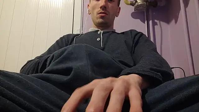 Snapshot of _Hocthus_ chatting on January 14, 4:29 pm Hocthus online show from January 14, 4:29 pm