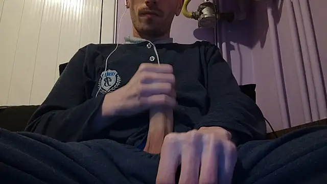 Snapshot of _Hocthus_ chatting on January 15, 5:47 pm Hocthus online show from January 15, 5:47 pm