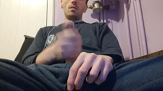 Snapshot of _Hocthus_ chatting on January 16, 4:39 pm Hocthus online show from January 16, 4:39 pm