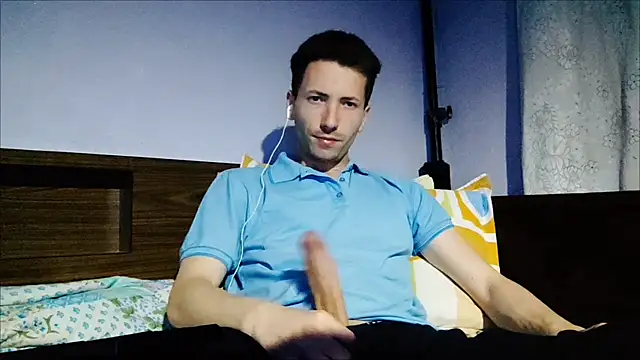 Snapshot of _Hocthus_ chatting on January 20, 2:22 am Hocthus online show from January 20, 2:22 am