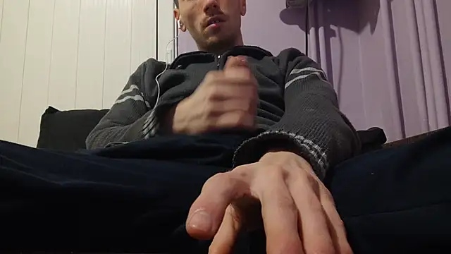 Snapshot of _Hocthus_ chatting on January 22, 4:23 pm Hocthus online show from January 22, 4:23 pm