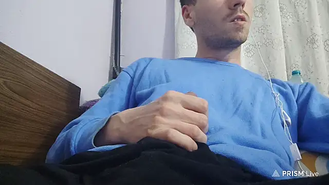 Snapshot of _Hocthus_ chatting on January 24, 5:53 pm Hocthus online show from January 24, 5:53 pm