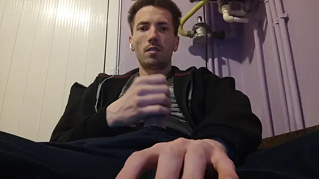 Snapshot of _Hocthus_ chatting on January 29, 5:24 pm Hocthus online show from January 29, 5:24 pm