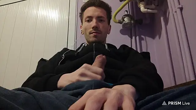 Snapshot of _Hocthus_ chatting on February 6, 5:19 pm Hocthus online show from February 6, 5:19 pm