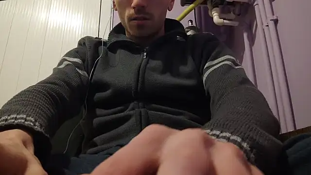 Snapshot of _Hocthus_ chatting on February 13, 4:28 pm Hocthus online show from February 13, 4:28 pm