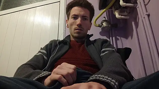 Snapshot of _Hocthus_ chatting on February 19, 6:00 pm Hocthus online show from February 19, 6:00 pm