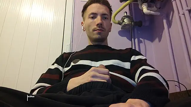 Snapshot of _Hocthus_ chatting on February 27, 4:10 pm Hocthus online show from February 27, 4:10 pm