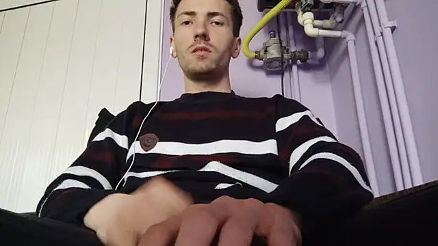 Snapshot of _Hocthus_ chatting on March 13, 3:50 pm Hocthus online show from March 13, 3:50 pm
