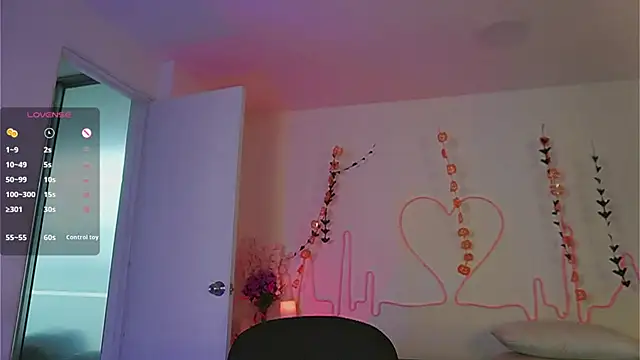 EmmaSanzz  online show from October 11, 11:42 am