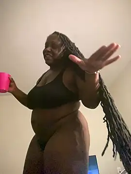Snapshot of fantasygyal chatting on May 25, 3:12 am fantasygyal online show from May 25, 3:12 am