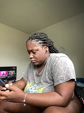 Snapshot of fantasygyal chatting on June 8, 3:56 pm fantasygyal online show from June 8, 3:56 pm