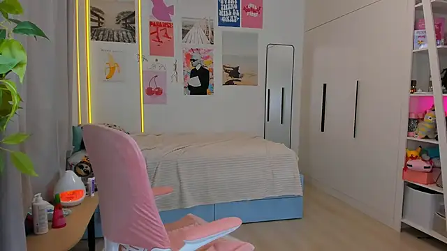 Snapshot of Lily_Young chatting on March 26, 3:12 am Lily Young online show from March 26, 3:12 am