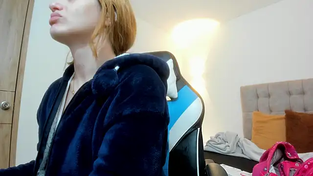 Carolina hernandez22 online show from October 15, 12:27 pm