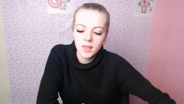 AliceFlirtt  online show from December 5, 10:01 am