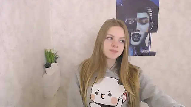 Snapshot of AliceFlirtt_ chatting on October 13, 6:24 am AliceFlirtt online show from October 13, 6:24 am