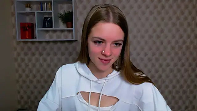 Snapshot of AliceFlirtt_ chatting on November 3, 2:18 pm AliceFlirtt online show from November 3, 2:18 pm