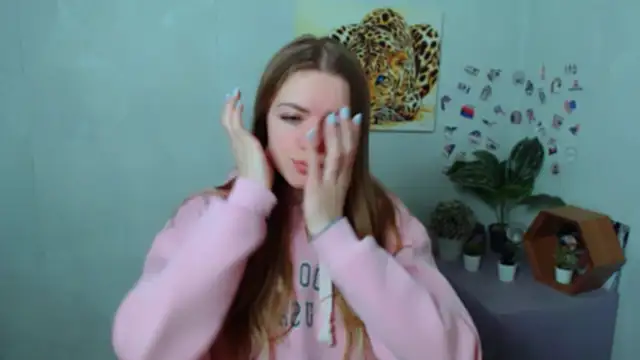 AliceFlirtt  online show from February 10, 7:45 am