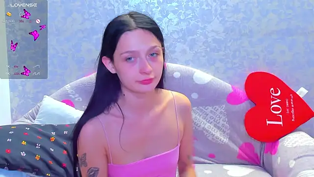 Snapshot of Vanessa_Florence chatting on October 6, 1:03 am Vanessa Florence online show from October 6, 1:03 am