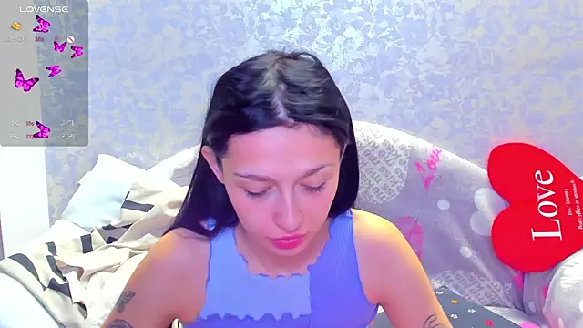 Snapshot of Vanessa_Florence chatting on October 31, 1:28 am Vanessa Florence online show from October 31, 1:28 am