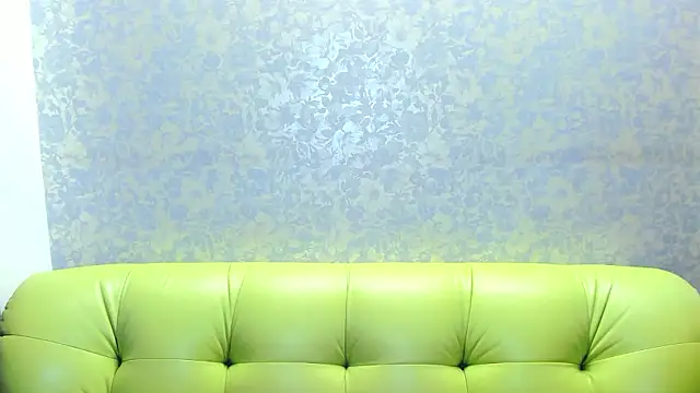 Snapshot of Vanessa_Florence chatting on March 13, 1:23 am Vanessa Florence online show from March 13, 1:23 am