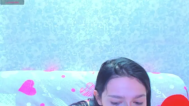 Snapshot of Vanessa_Florence chatting on April 4, 1:26 am Vanessa Florence online show from April 4, 1:26 am
