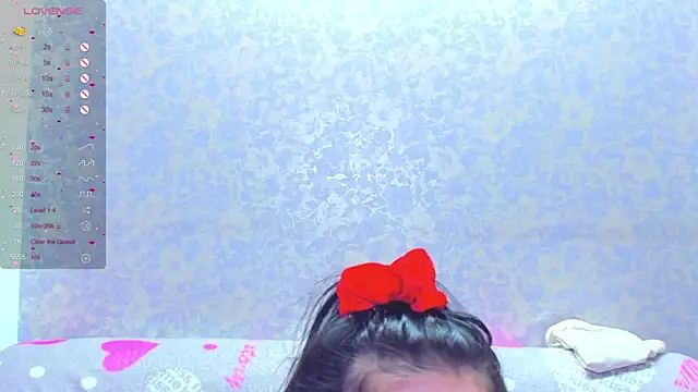 Snapshot of Vanessa_Florence chatting on April 19, 1:05 am Vanessa Florence online show from April 19, 1:05 am