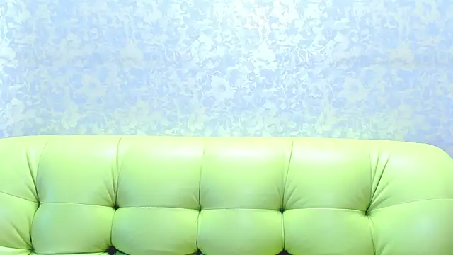 Vanessa Florence online show from June 28, 1:22 am
