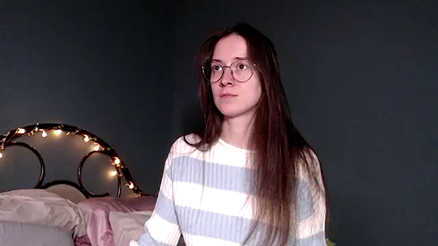 wow  kelly online show from November 11, 1:00 pm