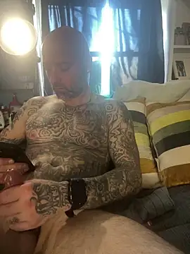 Snapshot of Midnight_Stroker69 chatting on February 2, 5:11 pm Midnight Stroker69 online show from February 2, 5:11 pm