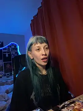 Snapshot of Dooubletroublee chatting on October 15, 2:33 am Dooubletroublee online show from October 15, 2:33 am