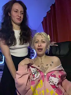 Snapshot of Dooubletroublee chatting on November 29, 12:02 am Dooubletroublee online show from November 29, 12:02 am