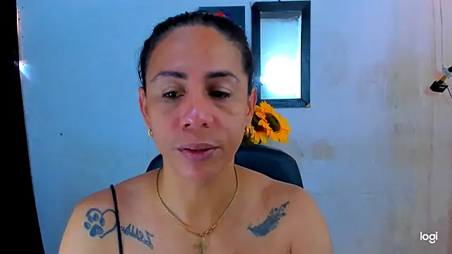 Snapshot of juanblakbigcock chatting on June 10, 3:00 pm juanblakbigcock online show from June 10, 3:00 pm