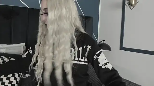 Adeelinee online show from January 30, 11:02 pm