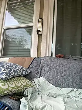 Snapshot of lovelymyah chatting on February 28, 1:47 am lovelymyah online show from February 28, 1:47 am