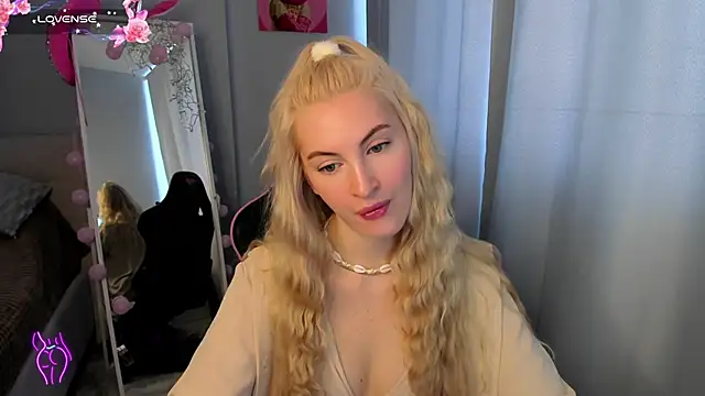 Kimmy powell online show from May 27, 3:36 am