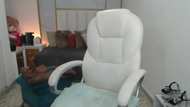Snapshot of annita_cooper_ chatting on January 22, 3:29 pm annita cooper online show from January 22, 3:29 pm