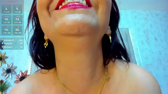 Snapshot of Victoriarouss- chatting on February 8, 1:54 am Victoriarouss- online show from February 8, 1:54 am