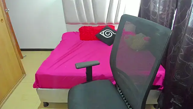 samantha  wilson online show from October 31, 1:45 pm