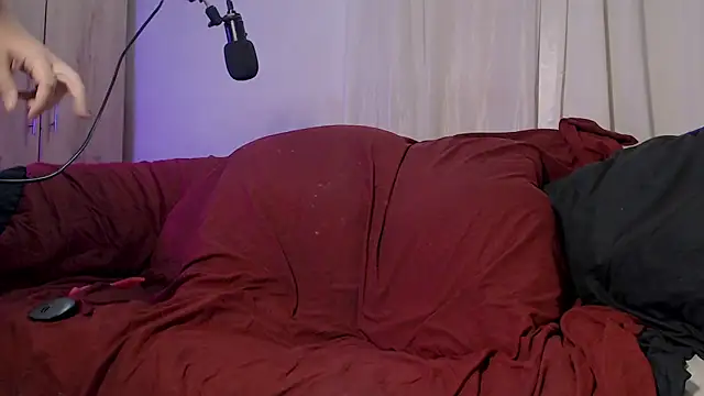 anotherbigboy  online show from October 18, 2:18 pm