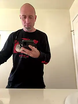 El Gizmo online show from December 1, 10:10 pm
