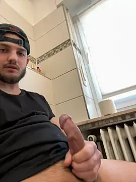 Snapshot of Furko_33 chatting on February 26, 3:08 pm Furko 33 online show from February 26, 3:08 pm