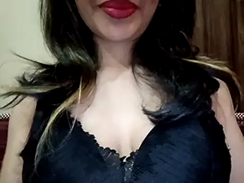 Snapshot of Jatti_punjab_di chatting on December 6, 8:48 am Jatti punjab di online show from December 6, 8:48 am