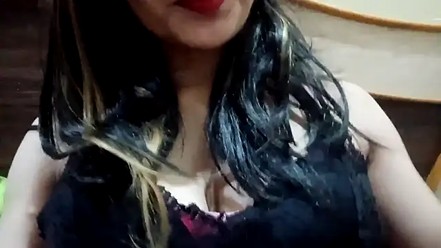 Snapshot of Jatti_punjab_di chatting on April 17, 7:33 am Jatti punjab di online show from April 17, 7:33 am