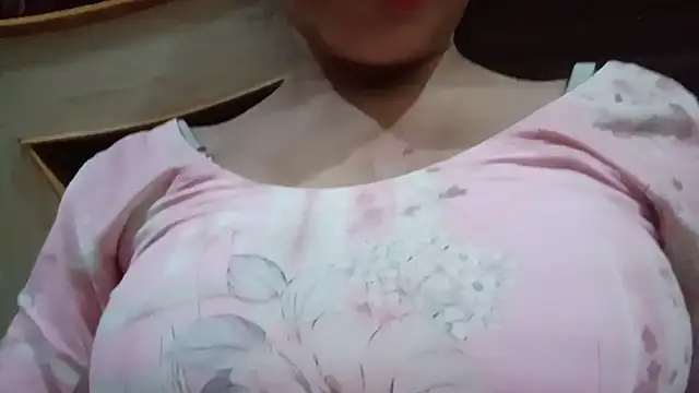 Snapshot of Jatti_punjab_di chatting on July 30, 5:23 pm Jatti punjab di online show from July 30, 5:23 pm