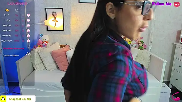 LindsayDeee online show from November 14, 7:18 am