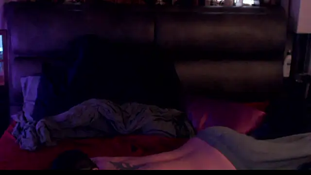 Hard to Handlexxx online show from April 3, 3:32 pm