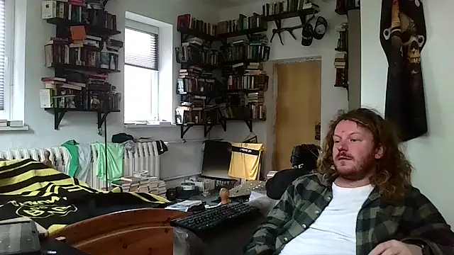 Snapshot of sunr1sa chatting on November 8, 7:41 am sunr1sa online show from November 8, 7:41 am