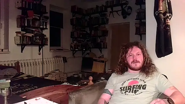 Snapshot of sunr1sa chatting on December 1, 5:01 am sunr1sa online show from December 1, 5:01 am